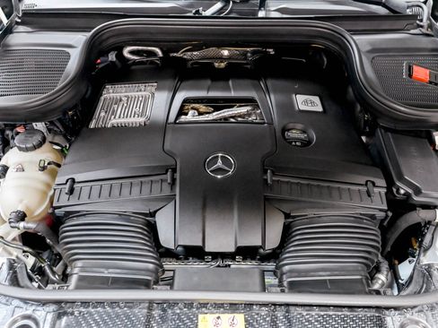 Used 2024 Mercedes-Benz Maybach GLS 600 4MATIC image 51