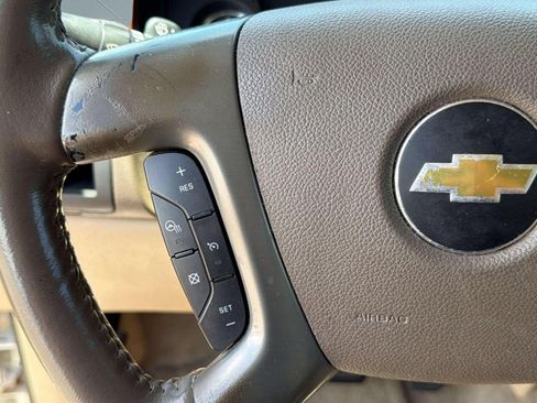 Used 2012 Chevrolet Avalanche LTZ RWD image 14