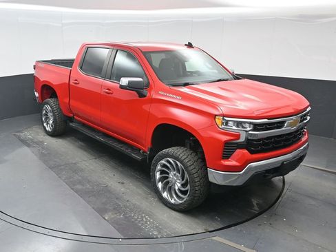 Used 2022 Chevrolet Silverado 1500 LT image 24
