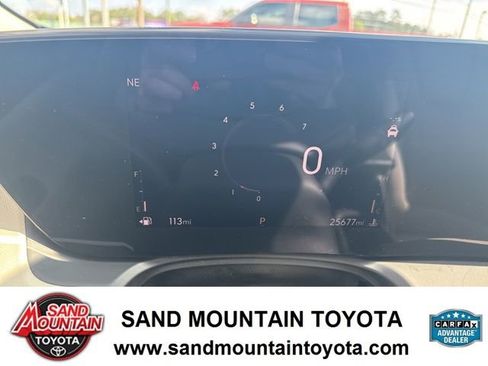 Used 2024 Buick Encore GX Avenir w/ Avenir Convenience Package image 18