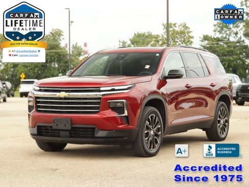 Used 2025 Chevrolet Traverse LT w/ Sun and Wheel Package AWD/4WD image 3