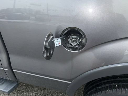 Used 2014 Ford F150 FX4 w/ Equipment Group 402A Luxury image 18