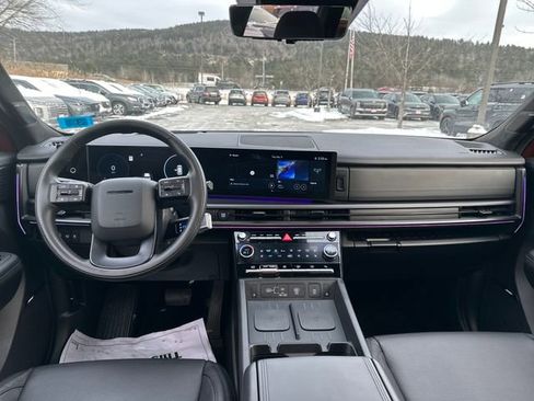 Certified 2025 Hyundai Santa Fe Calligraphy image 12