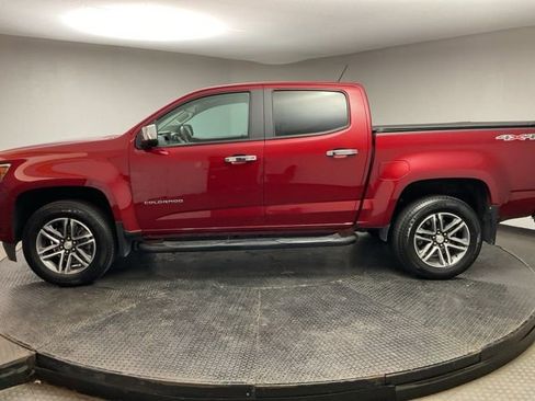 Certified 2021 Chevrolet Colorado W/T w/ Custom Special Edition AWD/4WD image 4