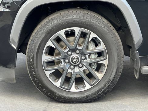 Certified 2024 Toyota Sequoia SR5 image 27