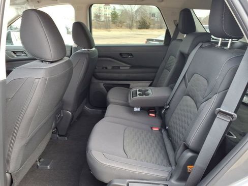 New 2026 Nissan Pathfinder SV image 29