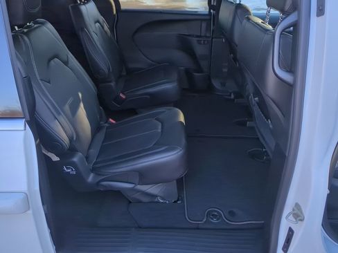 New 2026 Chrysler Voyager LX FWD image 40