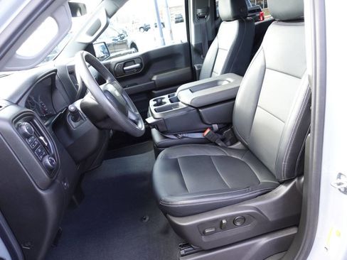 Used 2024 Chevrolet Silverado 1500 Custom image 17