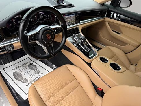 Used 2018 Porsche Panamera 4 image 15