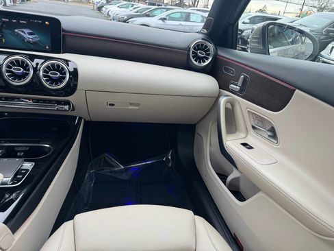 Used 2019 Mercedes-Benz A 220 4MATIC image 12