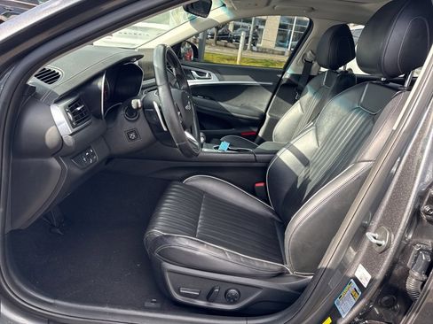 Used 2019 Genesis G70 2.0T Advanced w/ Elite Package image 19