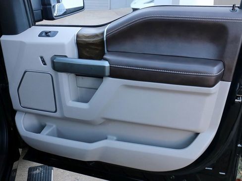 Used 2020 Ford F150 Limited w/ Trailer Tow Package image 37