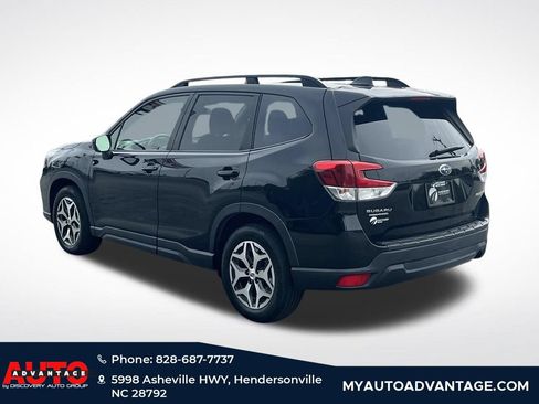 Used 2019 Subaru Forester Premium AWD/4WD image 4