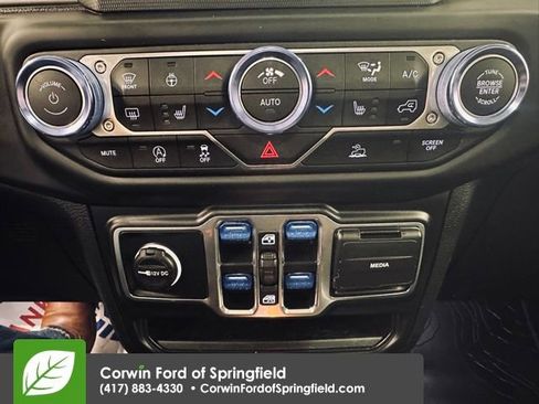 Used 2021 Jeep Wrangler Unlimited Islander image 26