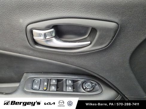 Used 2019 Jeep Compass High Altitude AWD/4WD image 14