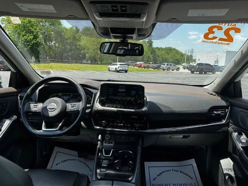 Certified 2023 Nissan Rogue SL w/ SL Premium Package FWD image 13