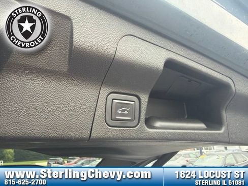Used 2019 GMC Acadia Denali w/ GMC Pro Grade Package AWD/4WD image 31