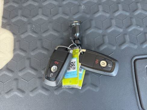 Used 2023 Ford Bronco Sport Badlands image 26