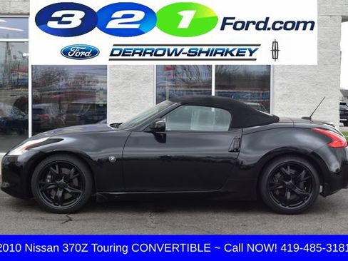 Used 2010 Nissan 370Z Touring w/ Sport Pkg RWD image 2