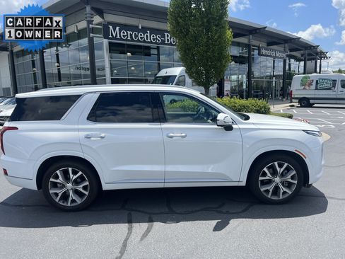 Used 2022 Hyundai Palisade Limited FWD image 13