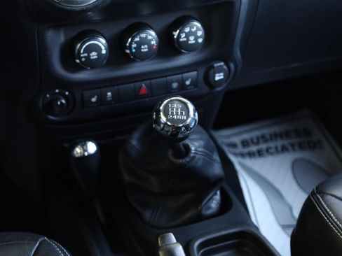 Used 2016 Jeep Wrangler Sahara w/ Mopar Chrome Edition Group image 33