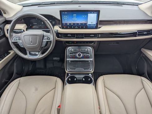 Used 2022 Lincoln Nautilus Reserve w/ Equipment Group 201A image 14