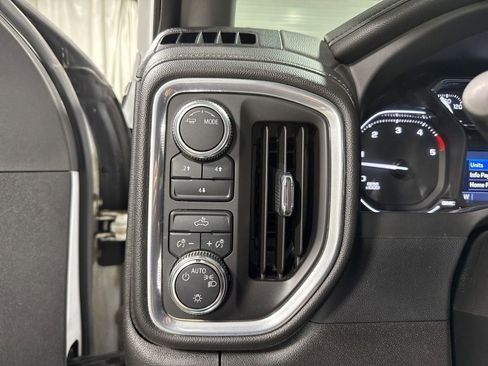 Used 2022 GMC Sierra 2500 SLE AWD/4WD image 23