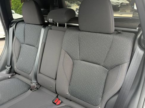 Used 2025 Subaru Forester Premium AWD/4WD image 14