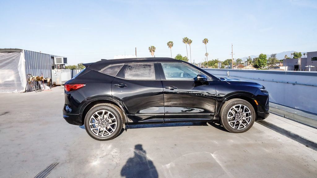 Used 2025 Chevrolet Blazer RS AWD/4WD image 13