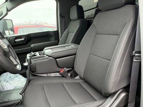 New 2026 GMC Sierra 3500 Pro w/ Convenience Package image 15