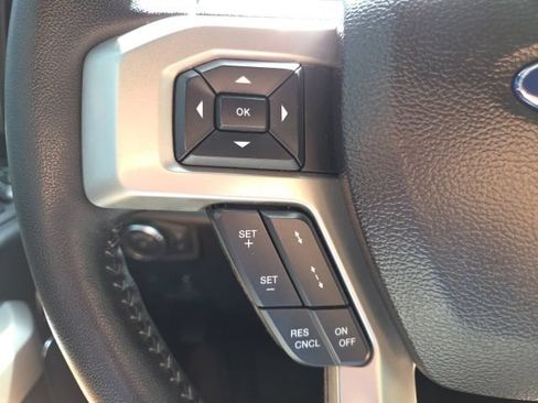 Used 2021 Ford F250 Lariat w/ Lariat Ultimate Package AWD/4WD image 34