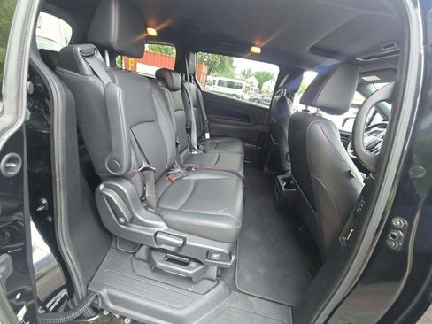 Used 2024 Honda Odyssey Sport image 14