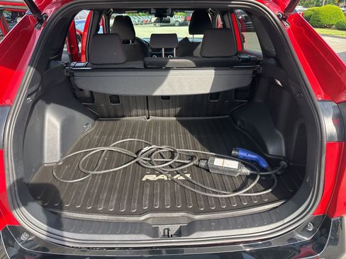 Used 2022 Toyota RAV4 SE AWD/4WD image 41