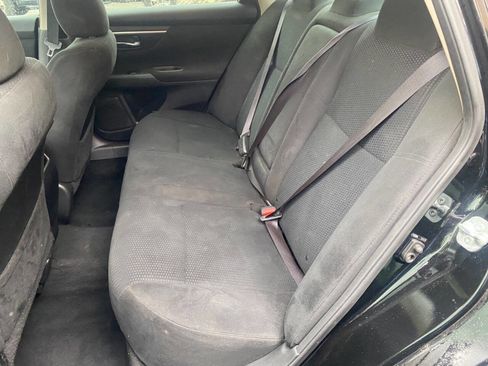 Used 2015 Nissan Altima 2.5 SV w/ Convenience Package image 6