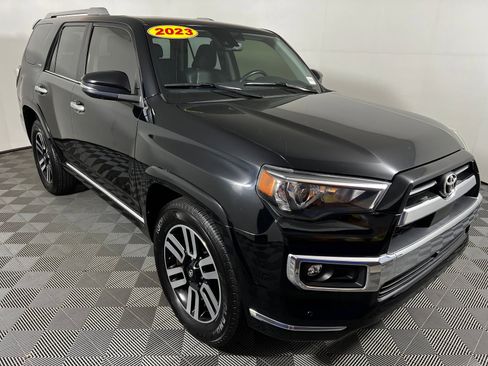 Used 2023 Toyota 4Runner Limited RWD image 3