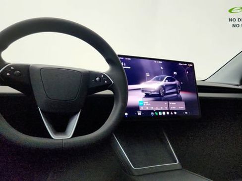 Used 2026 Tesla Model Y AWD image 63