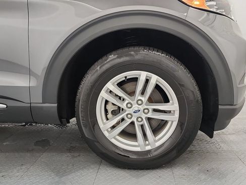 Used 2023 Ford Explorer XLT AWD/4WD image 23