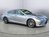 Used 2023 Lexus ES 250 w/ Premium Package image 2