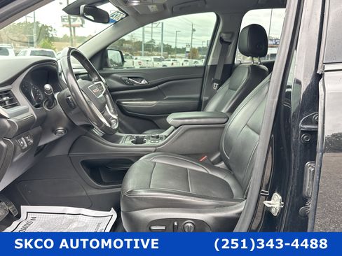 Used 2021 GMC Acadia SLT w/ Elevation Edition image 11