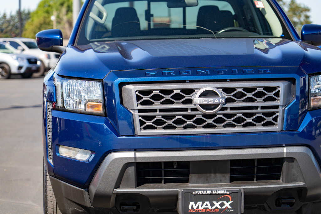 Used 2023 Nissan Frontier SV w/ Technology Package AWD/4WD image 5