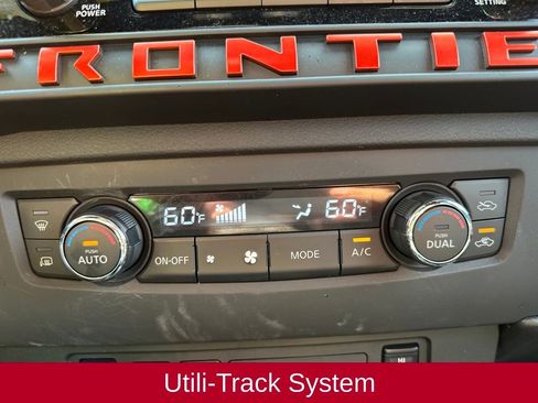 Used 2025 Nissan Frontier Pro-X w/ Pro Convenience Package image 17