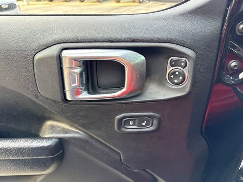 Used 2022 Jeep Wrangler Sport S image 17