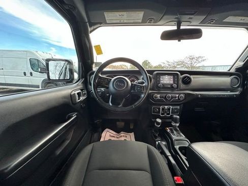 Used 2019 Jeep Wrangler Unlimited Sport S image 16