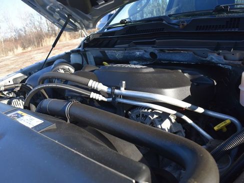 Used 2018 RAM 3500 Laramie w/ Sport Appearance Group image 40