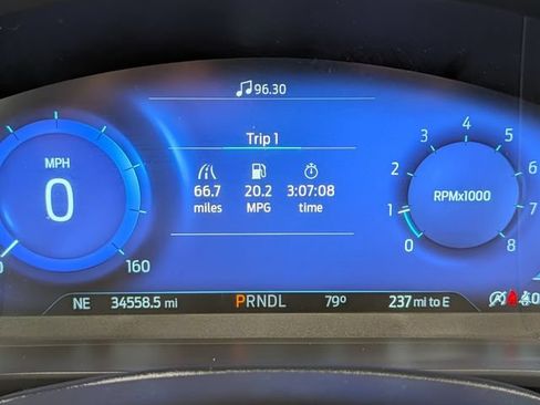 Used 2022 Ford Escape Titanium w/ Class II Trailer Tow Package AWD/4WD image 19