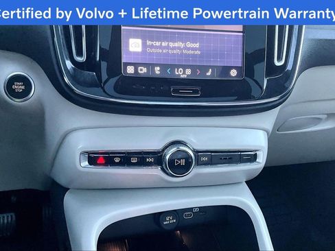 Certified 2023 Volvo XC40 B5 Ultimate w/ Protection Package Premier image 41