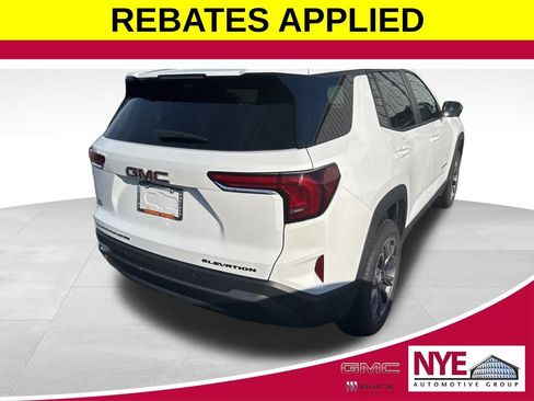 Used 2026 GMC Terrain Elevation w/ Elevation Premium Package image 6