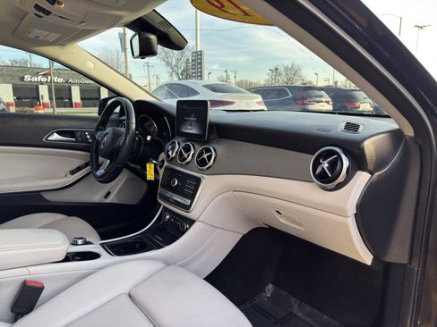 Used 2019 Mercedes-Benz GLA 250 4MATIC image 39