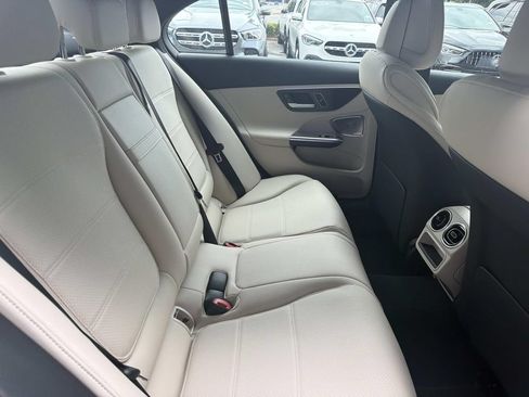 Used 2026 Mercedes-Benz C 300 Sedan image 9