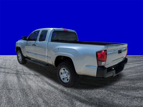 Used 2018 Toyota Tacoma SR RWD image 6